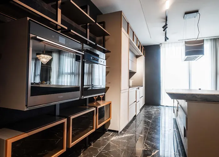 High-end & Penthouse With Terrace