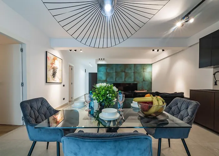 דירה High-end & Penthouse With Terrace בוקרשט