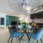High-end & Penthouse With Terrace *