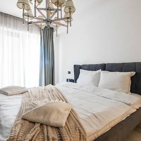 High-end & Penthouse With Terrace Apartament