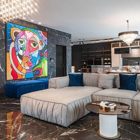 High-end & Penthouse With Terrace