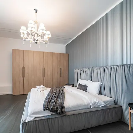 High-end & Penthouse With Terrace Apartmán