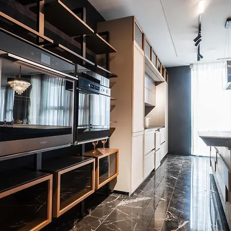 High-end & Penthouse With Terrace