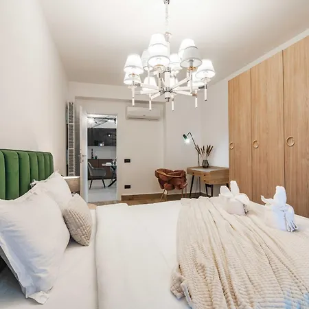 High-end & Penthouse With Terrace Apartment *