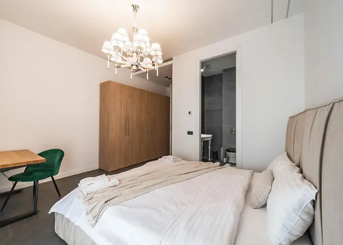 High-end & Penthouse With Terrace