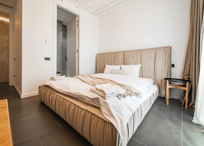 High-end & Penthouse With Terrace Daire *