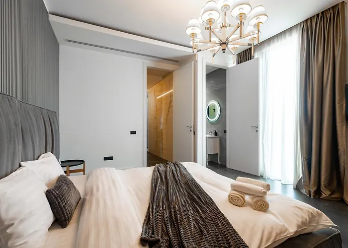 High-end & Penthouse With Terrace Daire *