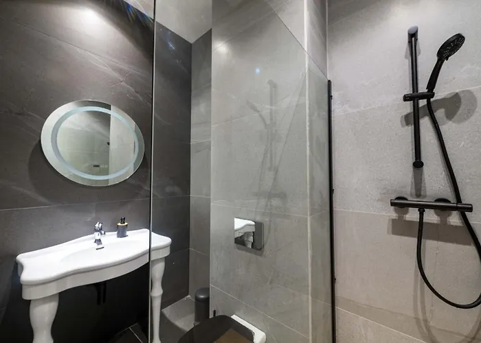 High-end & Penthouse With Terrace