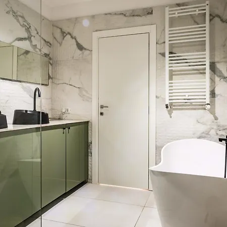 High-end & Penthouse With Terrace