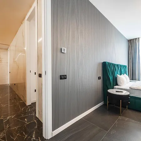 High-end & Penthouse With Terrace