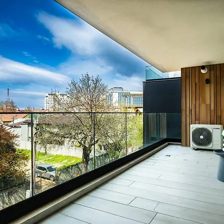 High-end & Penthouse With Terrace 公寓